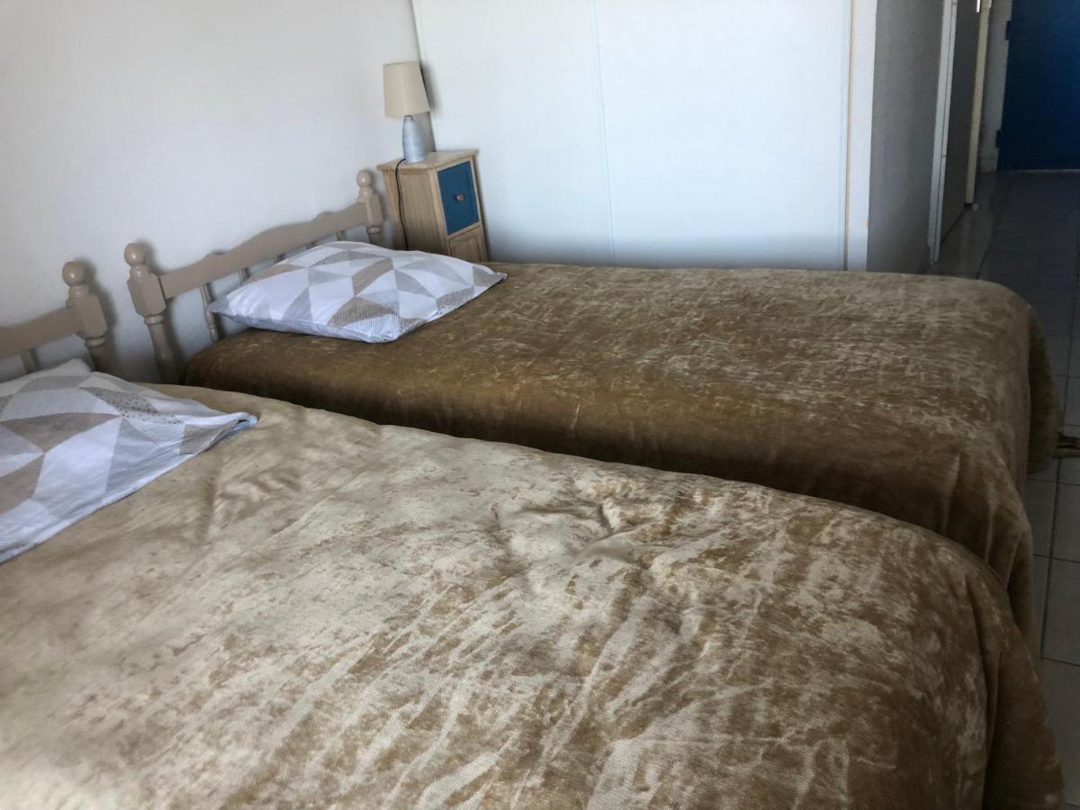 Le Jardin De La Plage - T2 - Terrasse Jardin 30M2 - Piscine - Clim- Wifi -Parking Canet-en-Roussillon Exteriör bild